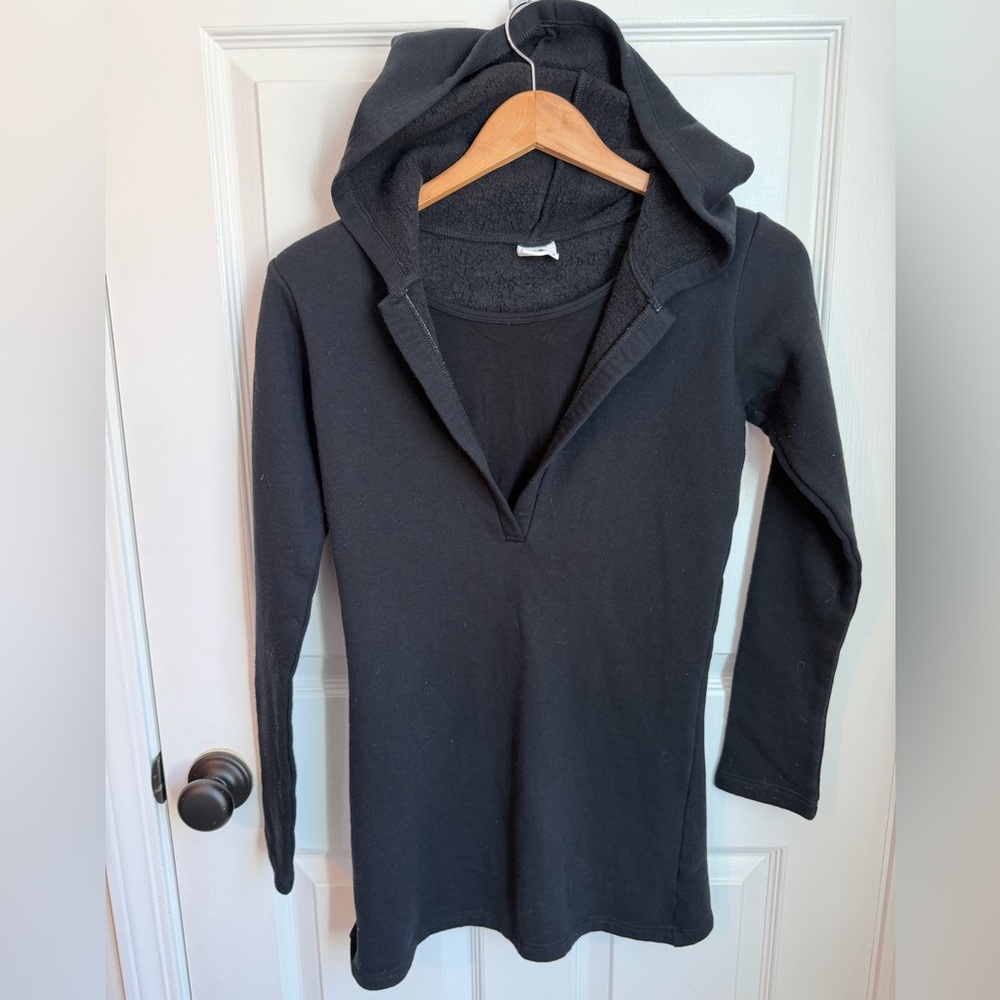 V-Neck Long Hooded SOFT Sweatshirt + Cami